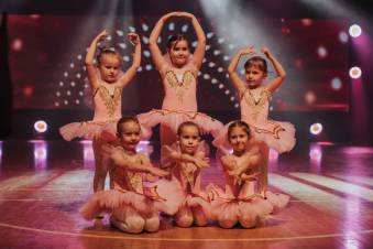 15-lecie Explozji Tańca - jubileusz pełen emocji, ruchu i wzruszeń! Fot. Maciej Kanik | Stowarzyszenie Jastrzębski Klub Fotograficzny Niezależni