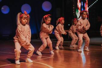 15-lecie Explozji Tańca - jubileusz pełen emocji, ruchu i wzruszeń! Fot. Maciej Kanik | Stowarzyszenie Jastrzębski Klub Fotograficzny Niezależni