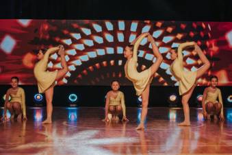 15-lecie Explozji Tańca - jubileusz pełen emocji, ruchu i wzruszeń! Fot. Maciej Kanik | Stowarzyszenie Jastrzębski Klub Fotograficzny Niezależni