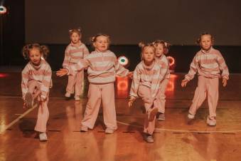 15-lecie Explozji Tańca - jubileusz pełen emocji, ruchu i wzruszeń! Fot. Maciej Kanik | Stowarzyszenie Jastrzębski Klub Fotograficzny Niezależni