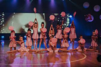 15-lecie Explozji Tańca - jubileusz pełen emocji, ruchu i wzruszeń! Fot. Maciej Kanik | Stowarzyszenie Jastrzębski Klub Fotograficzny Niezależni