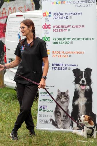 VIII Jastrzębski DogTrekking "TropDOGrzybka" - fotorelacja autorstwa A. Liszaj | A. Liszaj i M. Gebauer