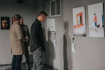 Wernisaż IV edycji Jastrzębskiej Szkoły Fotografii Dokumentalnej  - fotorelacja z Carbonarium SJKF Niezależni Maciej Kanik | Stowarzyszenie Jastrzębski Klub Fotograficzny Niezależni