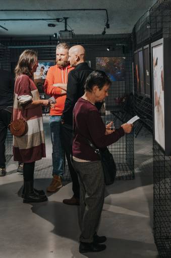 Wernisaż IV edycji Jastrzębskiej Szkoły Fotografii Dokumentalnej  - fotorelacja z Carbonarium SJKF Niezależni Maciej Kanik | Stowarzyszenie Jastrzębski Klub Fotograficzny Niezależni