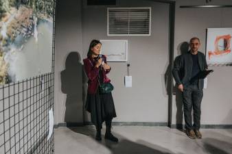 Wernisaż IV edycji Jastrzębskiej Szkoły Fotografii Dokumentalnej  - fotorelacja z Carbonarium SJKF Niezależni Maciej Kanik | Stowarzyszenie Jastrzębski Klub Fotograficzny Niezależni