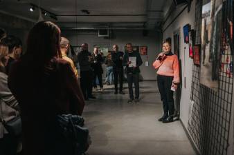 Wernisaż IV edycji Jastrzębskiej Szkoły Fotografii Dokumentalnej  - fotorelacja z Carbonarium SJKF Niezależni Maciej Kanik | Stowarzyszenie Jastrzębski Klub Fotograficzny Niezależni