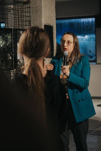 Wernisaż IV edycji Jastrzębskiej Szkoły Fotografii Dokumentalnej  - fotorelacja z Carbonarium SJKF Niezależni Maciej Kanik | Stowarzyszenie Jastrzębski Klub Fotograficzny Niezależni