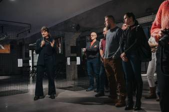 Wernisaż IV edycji Jastrzębskiej Szkoły Fotografii Dokumentalnej  - fotorelacja z Carbonarium SJKF Niezależni Maciej Kanik | Stowarzyszenie Jastrzębski Klub Fotograficzny Niezależni