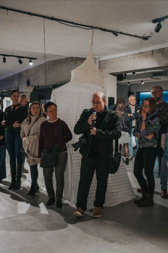 Wernisaż IV edycji Jastrzębskiej Szkoły Fotografii Dokumentalnej  - fotorelacja z Carbonarium SJKF Niezależni Maciej Kanik | Stowarzyszenie Jastrzębski Klub Fotograficzny Niezależni