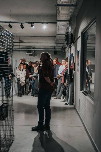 Wernisaż IV edycji Jastrzębskiej Szkoły Fotografii Dokumentalnej  - fotorelacja z Carbonarium SJKF Niezależni Maciej Kanik | Stowarzyszenie Jastrzębski Klub Fotograficzny Niezależni