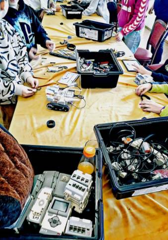 "Transformacja, edukacja, sztuka" - fotorelacja z poranków ze sztuką, fot. Fundacja Harmonicznego Chaosu | Fundacja Harmonicznego Chaosu