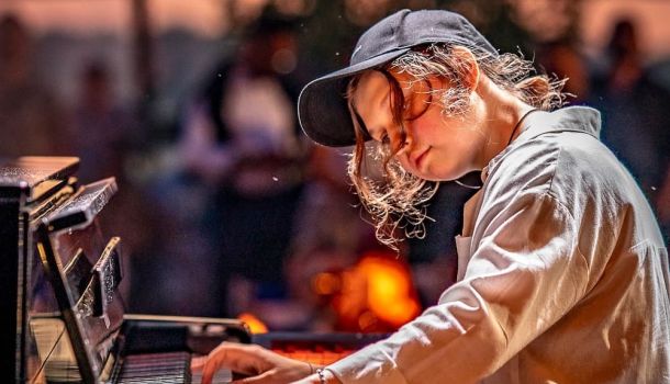Koncert Hani Derej Solo w Parku Zdrojowym w ramach Przestrzenie Sztuki 2025
