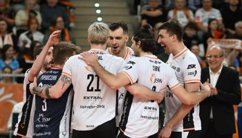 Cuprum Stilon bez szans - Jastrzębski Węgiel wygrywa w trzech setach (wideo)