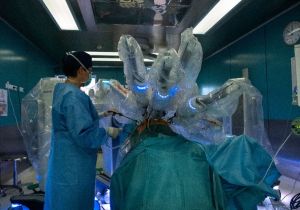 WSS 2: Wykonaliśmy już 50 zabiegów z wykorzystaniem robota HUGO RAS, fot. WSS nr 2