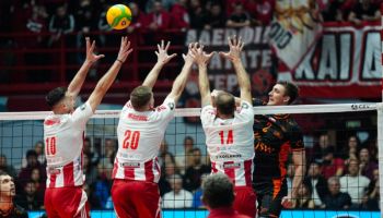 Jastrzębski Węgiel ulega Olympiakosowi. O awansie zadecyduje rewanż (wideo)