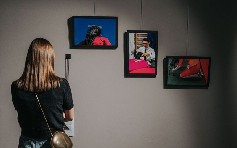 Wernisaż IV edycji Jastrzębskiej Szkoły Fotografii Dokumentalnej  - fotorelacja z Carbonarium SJKF Niezależni Maciej Kanik