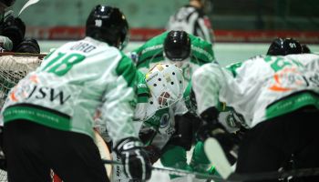 Dodatkowy sparing hokeistów z rezerwami Dynama Pardubice