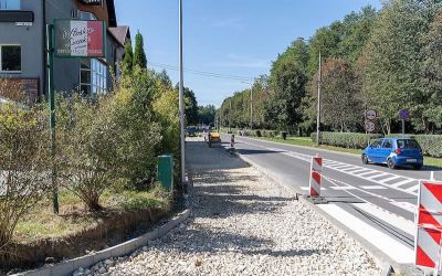 Węzeł przesiadkowy przy Dworcu Głównym. Budują drogę pieszo-rowerową