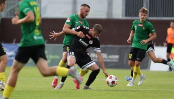 Matysek ratuje punkt dla GKS-u w meczu z rezerwami ŁKS-u (wideo)