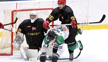 Zawahanie kosztowało drogo. Cracovia rozbija JKH GKS w ostatnich minutach meczu