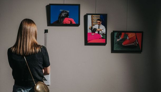 Wernisaż IV edycji Jastrzębskiej Szkoły Fotografii Dokumentalnej  - fotorelacja z Carbonarium SJKF Niezależni Maciej Kanik