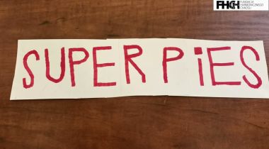 SUPER PIES - film animowany zrealizowany przez uczestników warsztatów Poranki ze sztuką - Transformacja, edukacja, sztuka.