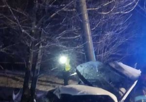 Niedostosowanie prędkości do panujących warunków na drodze przyczyną wypadku, fot. materiały prasowe KMP Jastrzębie-Zdrój