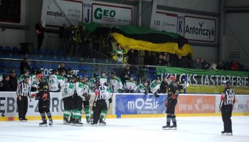 Gole sypały się jak z rękawa - JKH GKS Jastrzębie rozgromił Cracovię w ofensywnym widowisku (wideo)