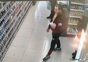 Zarejestrowani przez kamery – pomóż ustalić, kim są te osoby