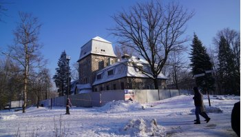 Zabytkowy budynek Łazienek II w sercu Parku Zdrojowego zmienia się w Pałac Ślubów