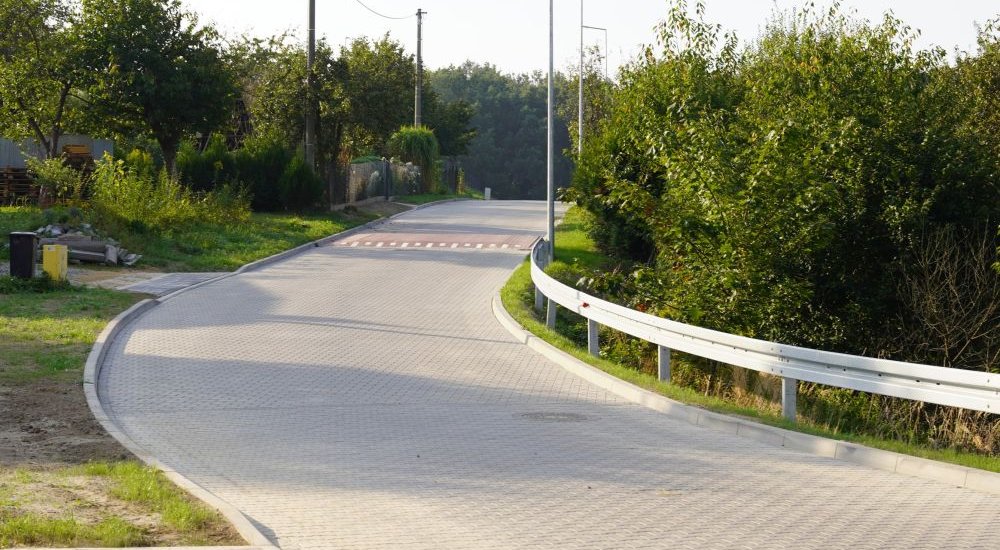 Budowa ośmiu nowych dróg w osiedlu Pionierów dobiegła końca, fot. z arch. UM