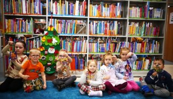 Czarodziejska choinka - spotkania z książką w Bibliotece