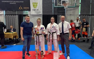 Sukces zawodniczek Jastrzębskiego Klubu Kyokushin Karate Kumite